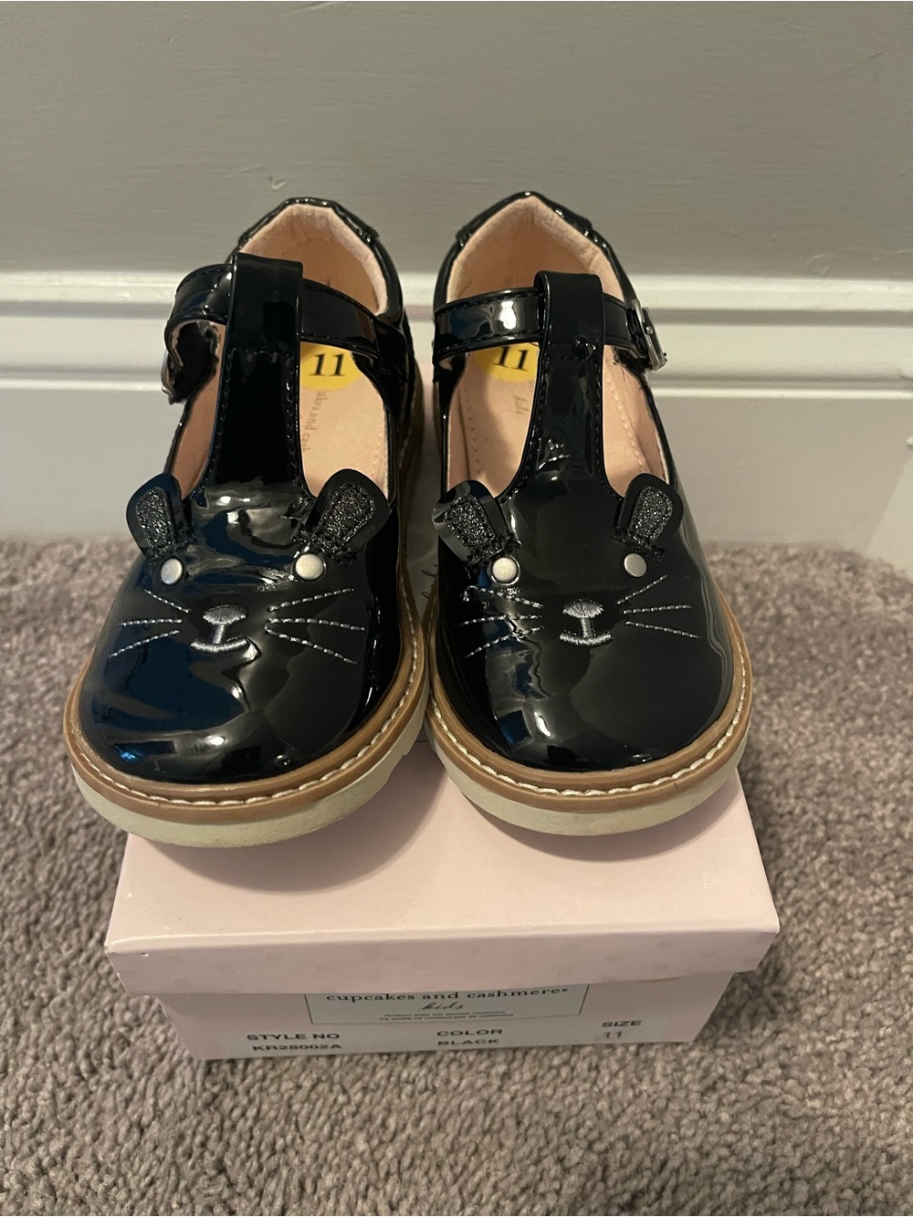 cupcakes & cashmere Black Patent T-Strap Cat Face Mary Jane Shoes